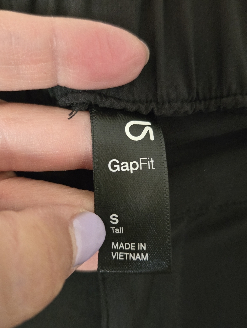 Gap Fit | Black High Rise Runaround Cargo Joggers Size Small Tall - Picture 12 of 13